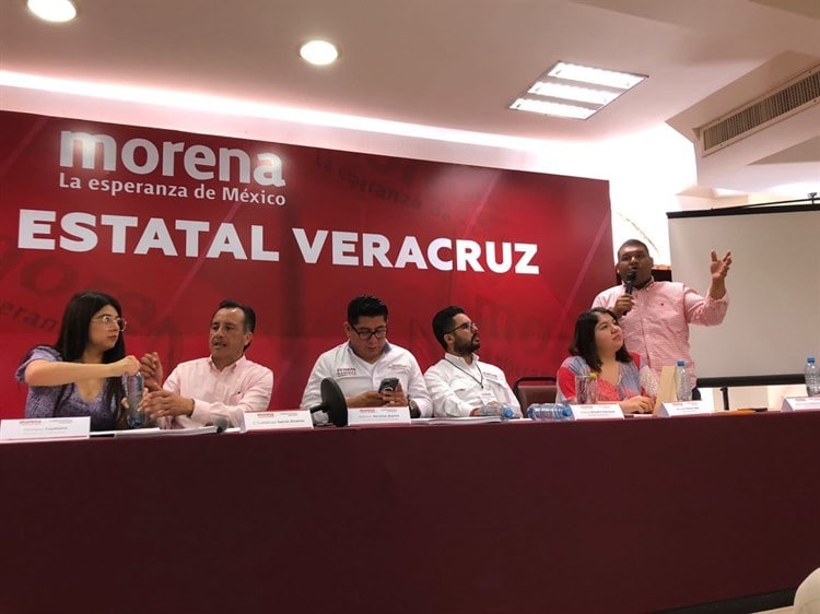 Morena realiza en Boca del Río asamblea informativa de Reforma Electoral