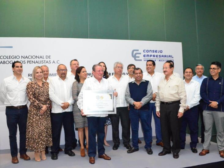 Realizan homenaje a licenciado Manuel Oscar Enciso Villarreal