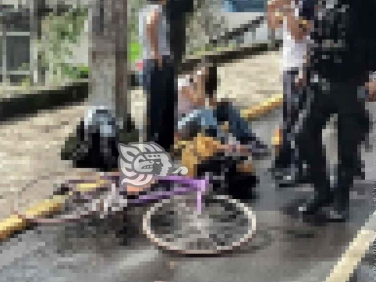 Ciclista resulta herida tras arrollar a  una menor en Xalapa