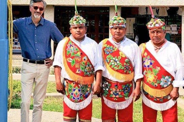 Buscan devolver seguros de vida a voladores de Papantla