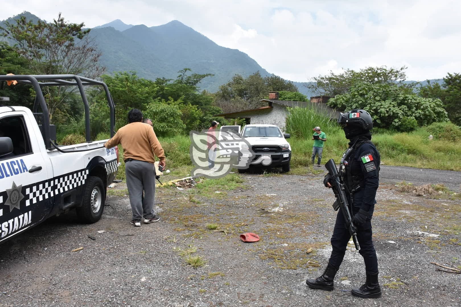 Asaltan y roban 2 mdp a camioneta de valores en Las Cumbres de Maltrata