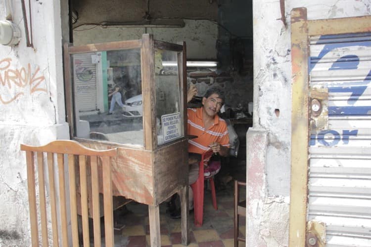 José Alberto, un joyero que lucha por sobrevivir; he tenido que bajar mis costos