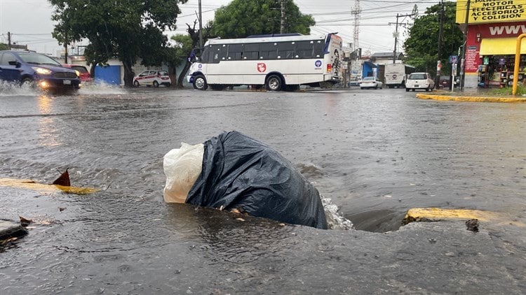 Lluvia deja encharcamientos severos en la zona conurbada Veracruz – Boca del Río