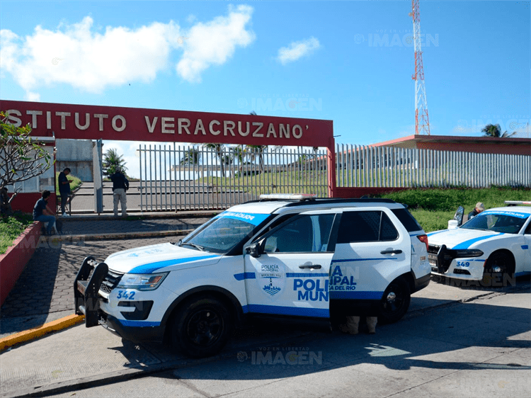 Alumnos del Ilustre Instituto Veracruzano en Boca del Río estuvieron bajo los influjos de una sustancia: SEV