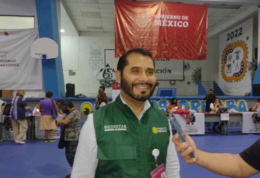 Se determinará si refuerzos anticovid se darán en jornadas masivas o centros de salud