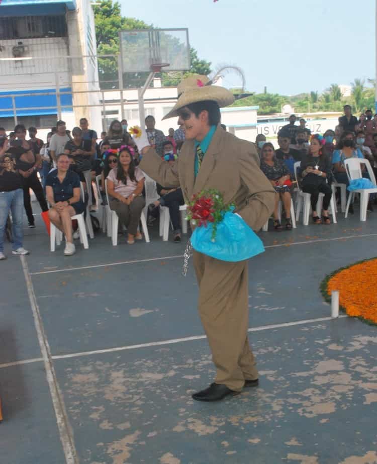 Alumnos del ITBoca participan en Concurso de Catrinas