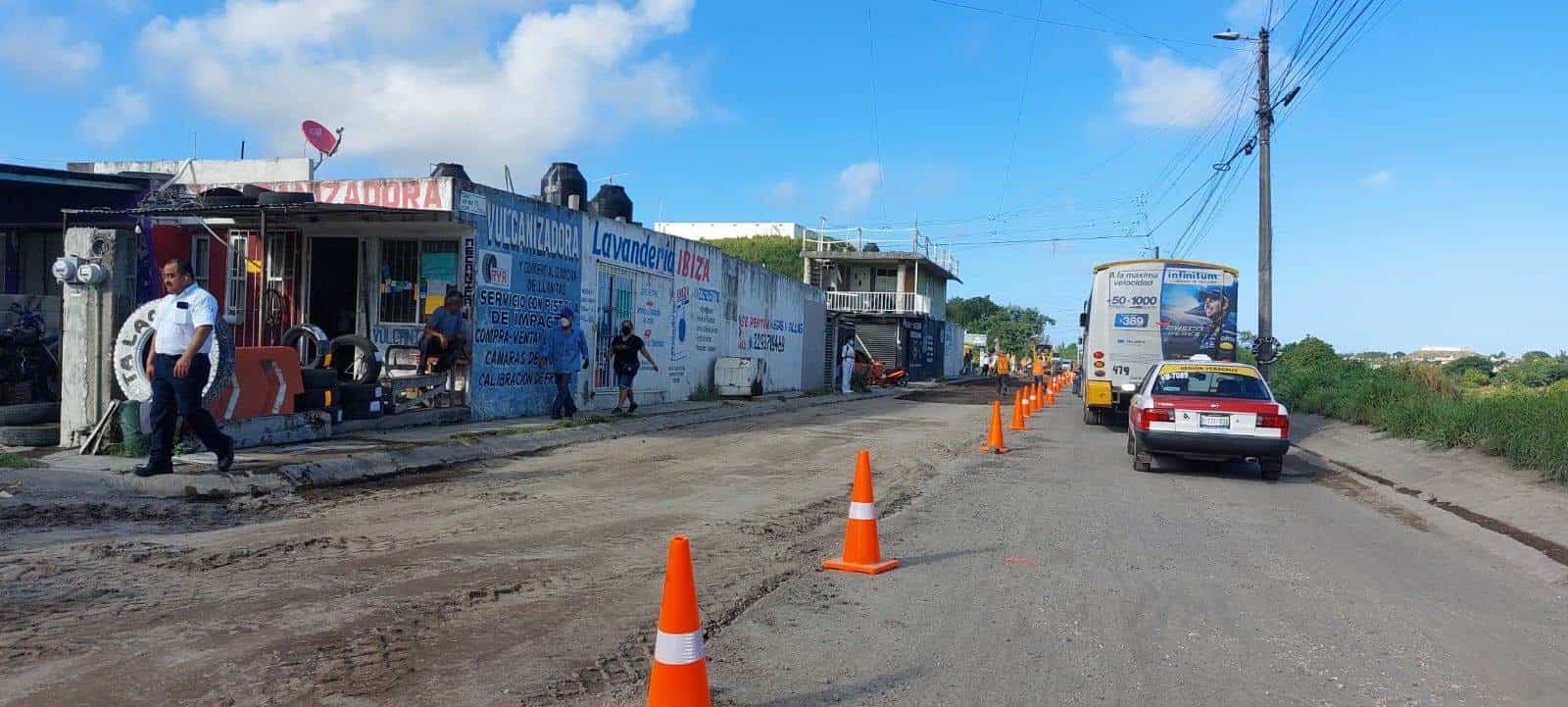 Cambian ruta de camiones en Veracruz; familias deberán caminar varias cuadras