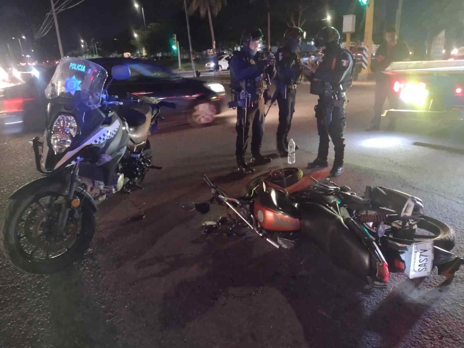 Motociclista choca contra motopatrullero en avenida de Veracruz(+Video)