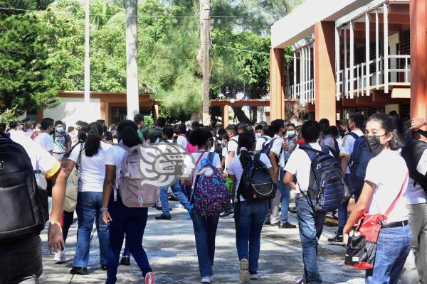 Atento; revisión de mochilas se aplicará en todo Veracruz (+Video)
