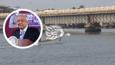 AMLO encarga a Cuitláhuac García atender saturación vehicular en puente de Boca del Río (+Video)