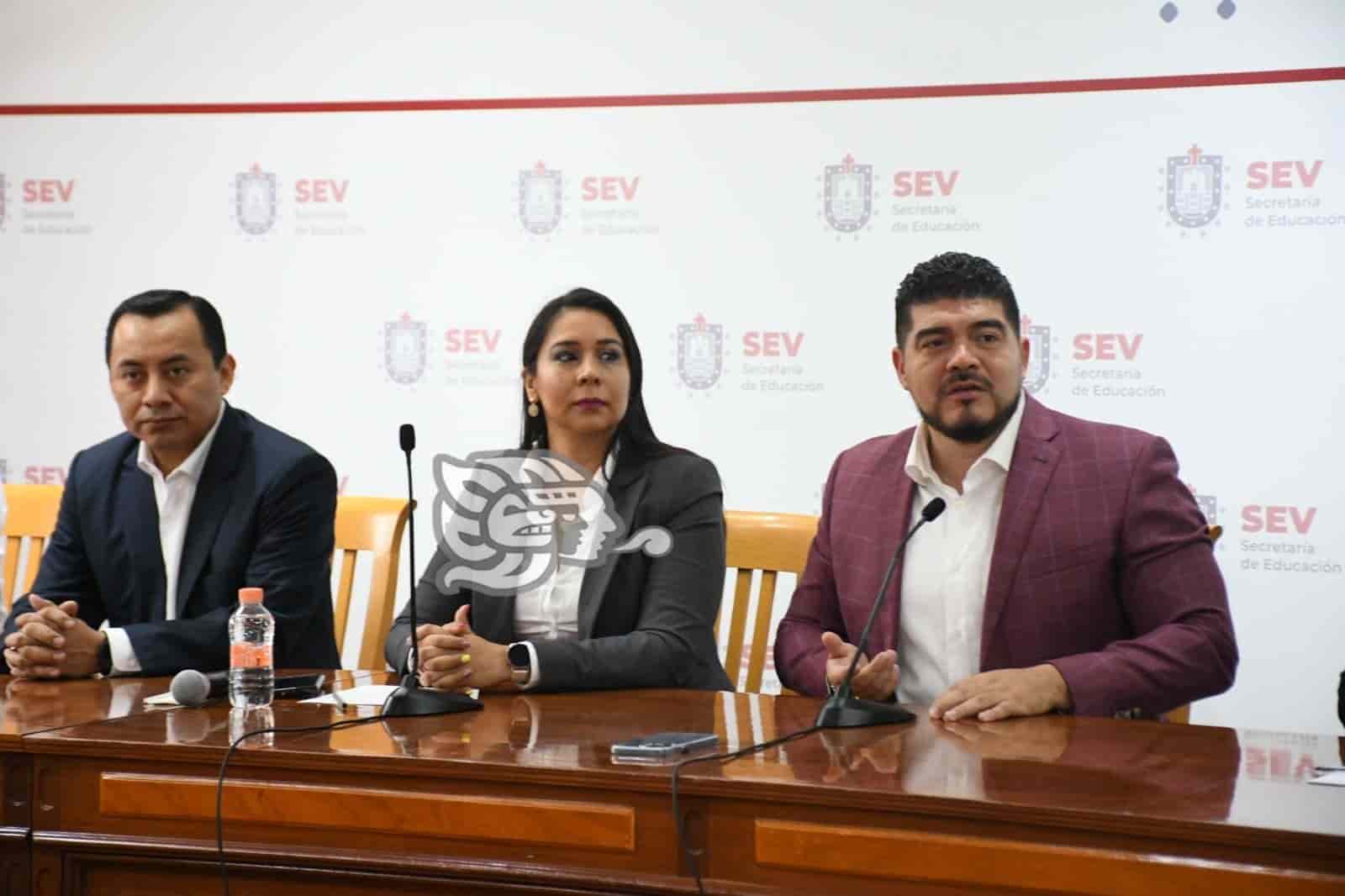 Falso, que recurso de incremento a maestros estatales ya esté en Veracruz: SEV (+Video)