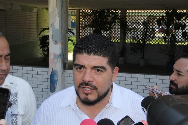 SEV invierte más de 12 mdp en el Ilustre Instituto Veracruzano