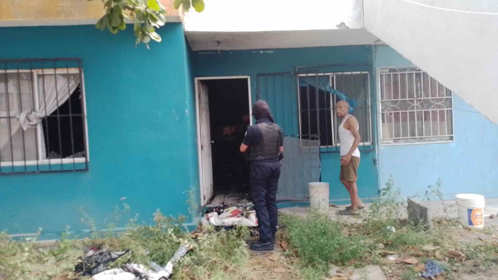 Salen y se empieza a incendiar su casa en Veracruz