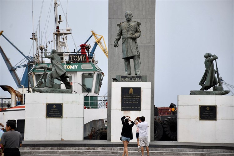 Yacen en el Malecón de Veracruz los héroes de 1914 ¿Lo sabías?