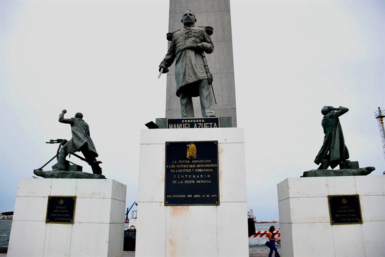 Yacen en el Malecón de Veracruz los héroes de 1914 ¿Lo sabías?