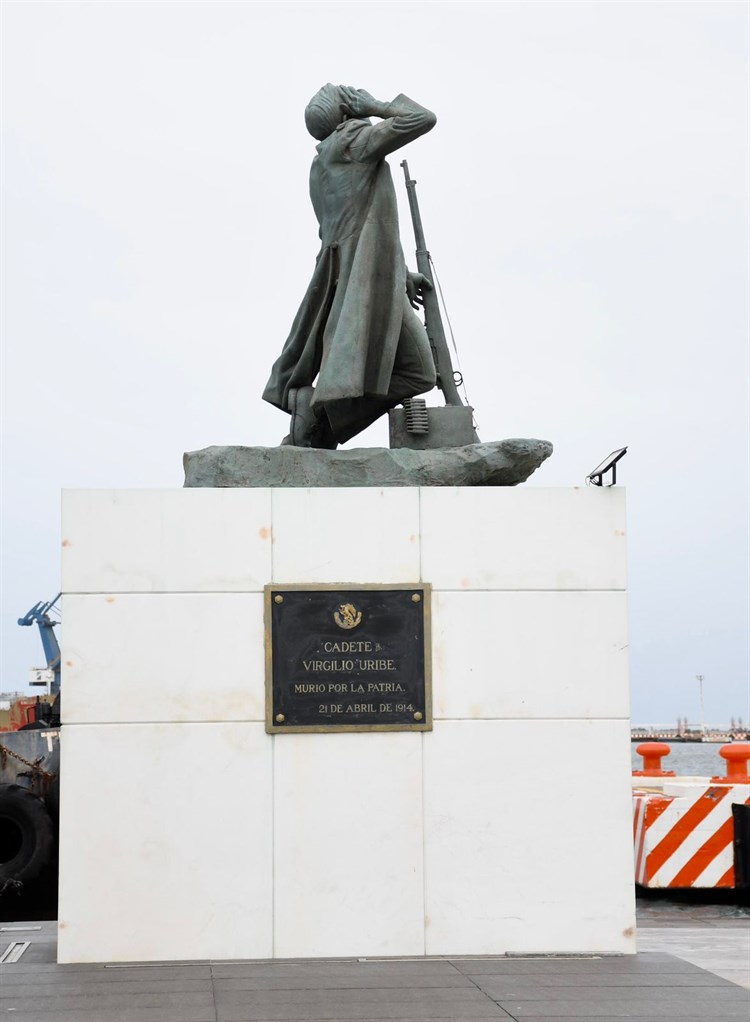 Yacen en el Malecón de Veracruz los héroes de 1914 ¿Lo sabías?