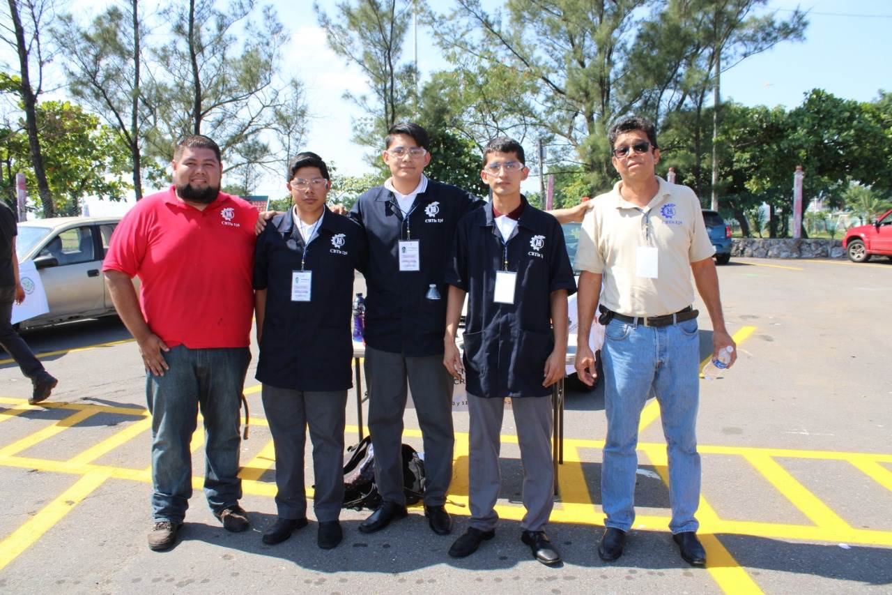 Alumnos del CBTIS 144 de Veracruz ganan concurso del Festival de Espacialidades
