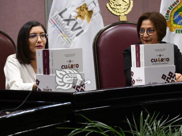 Entrega Waltraud Martínez Olvera Cuarto Informe de Gobierno al Congreso de Veracruz