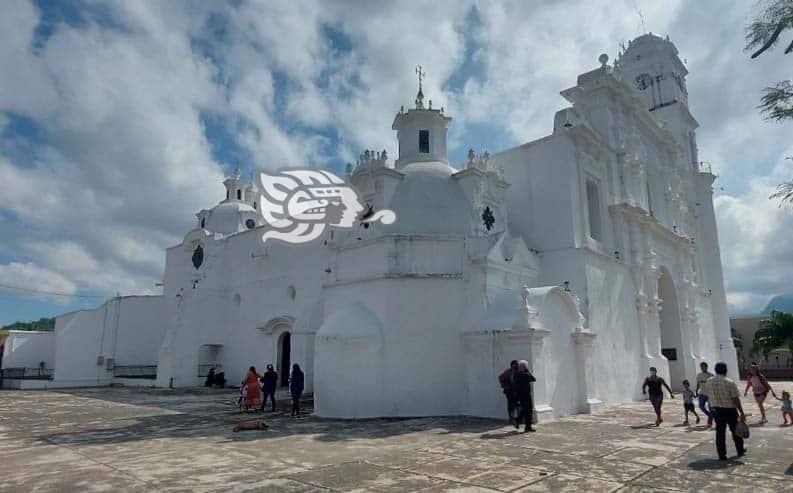 ¡Ni los curas se salvan! Se roban camioneta en iglesia de Misantla