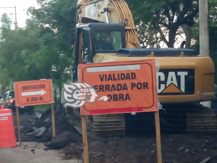 En Xalapa, inicia obra de concreto hidráulico en Ruiz Cortines y Circuito Presidentes