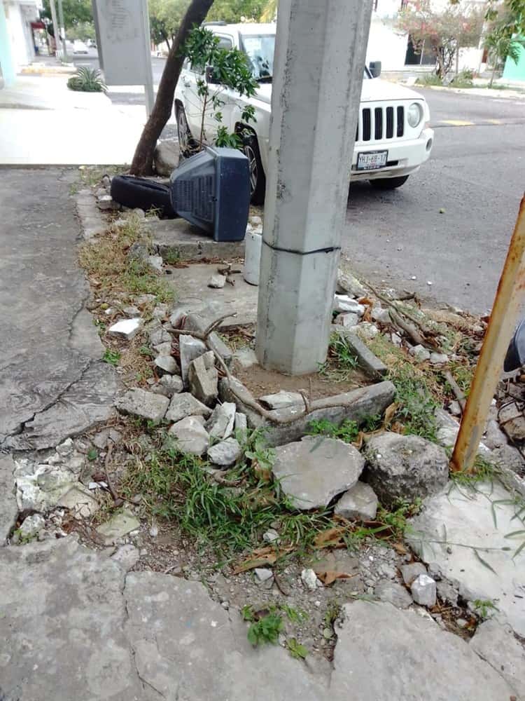 Registro “fracturado” y casa abandonada pone inseguros a vecinos en Costa Verde