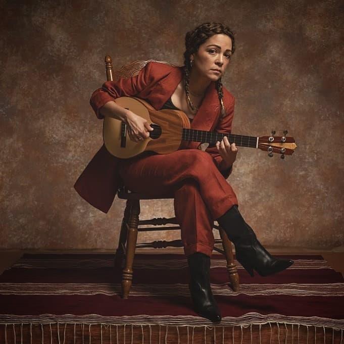 Celebra Natalia Lafourcade sus nominaciones al Latin Grammy 2022