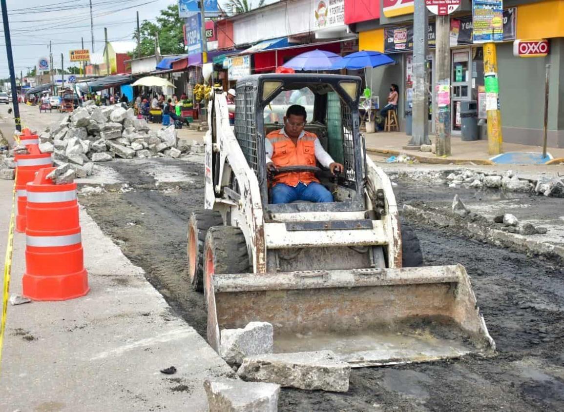 Intensifica Ayuntamiento mejoramiento urbano de Coatzacoalcos