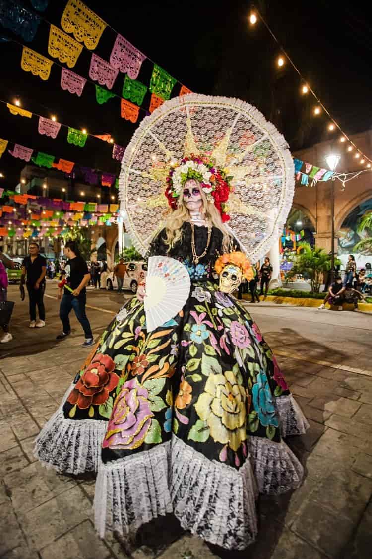 Camila Rodríguez Moscoso encarna magnífica Catrina Oaxaqueña