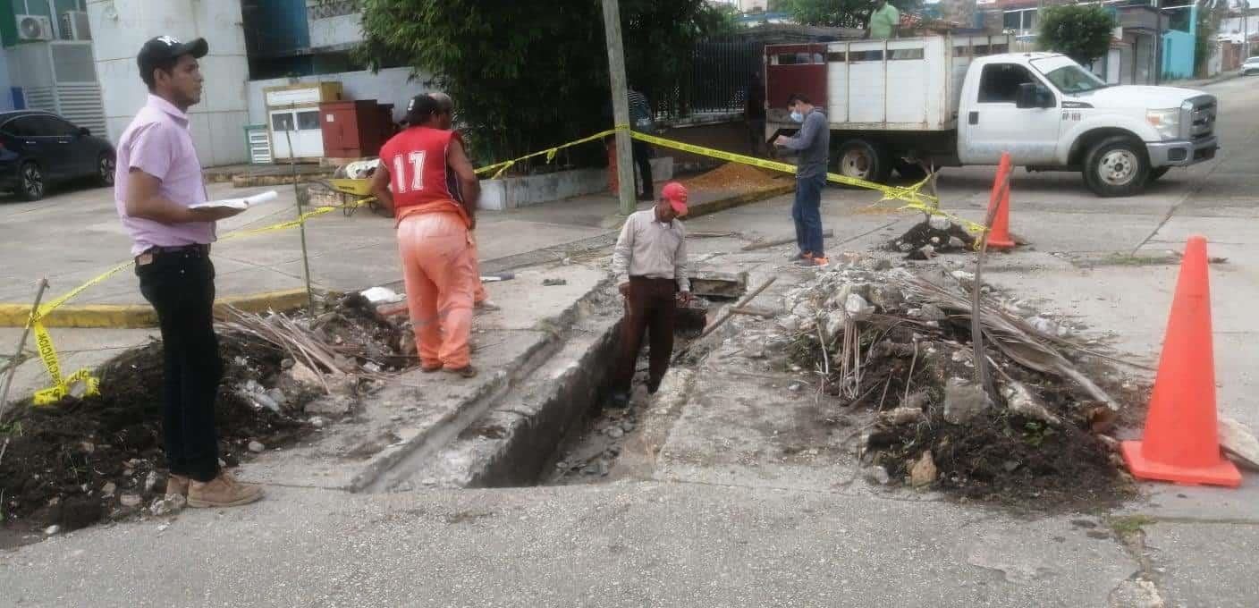 Cambian alcantarillas metálicas en Coatzacoalcos