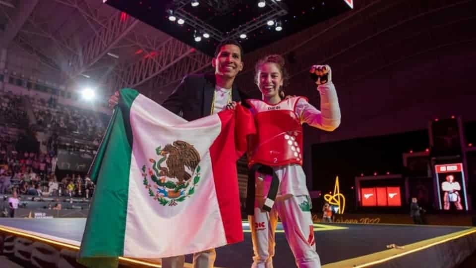 Orgulloso Abel Mendoza por papel de su entrenada