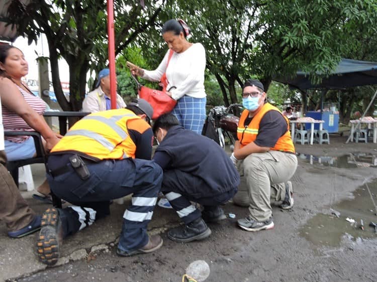 Motociclistas chocan en Tierra Blanca; tres personas resultaron lesionadas