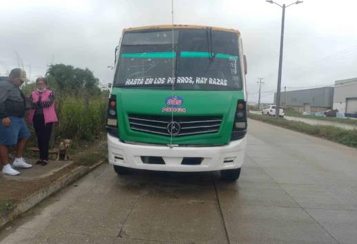 Una dama resultó lesionada en choque en la carretera a Las Barrillas
