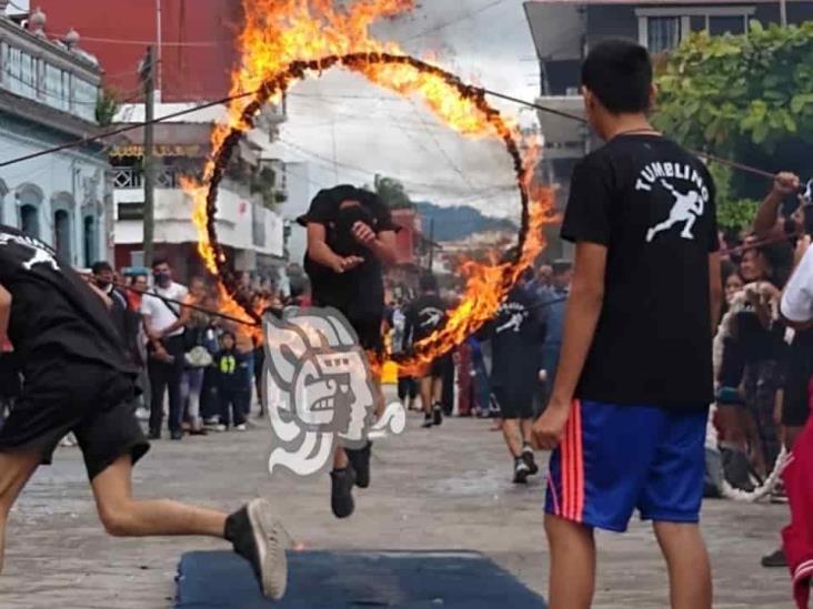 12 escuelas en Misantla participan en desfile conmemorativo de la Revolución Mexicana