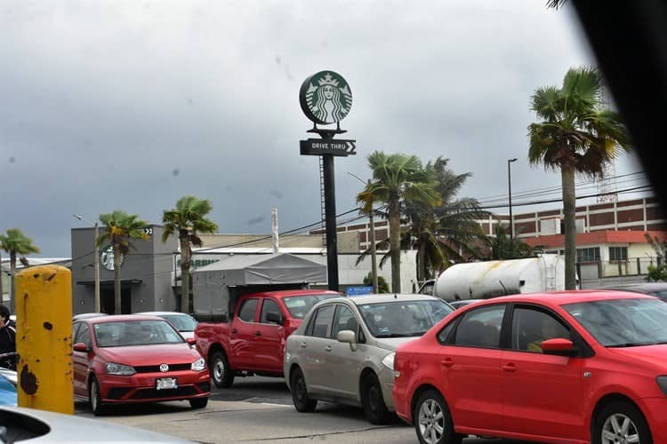 PC pondrá orden, pide a centros comerciales disminuir altura de espectaculares(+Video)