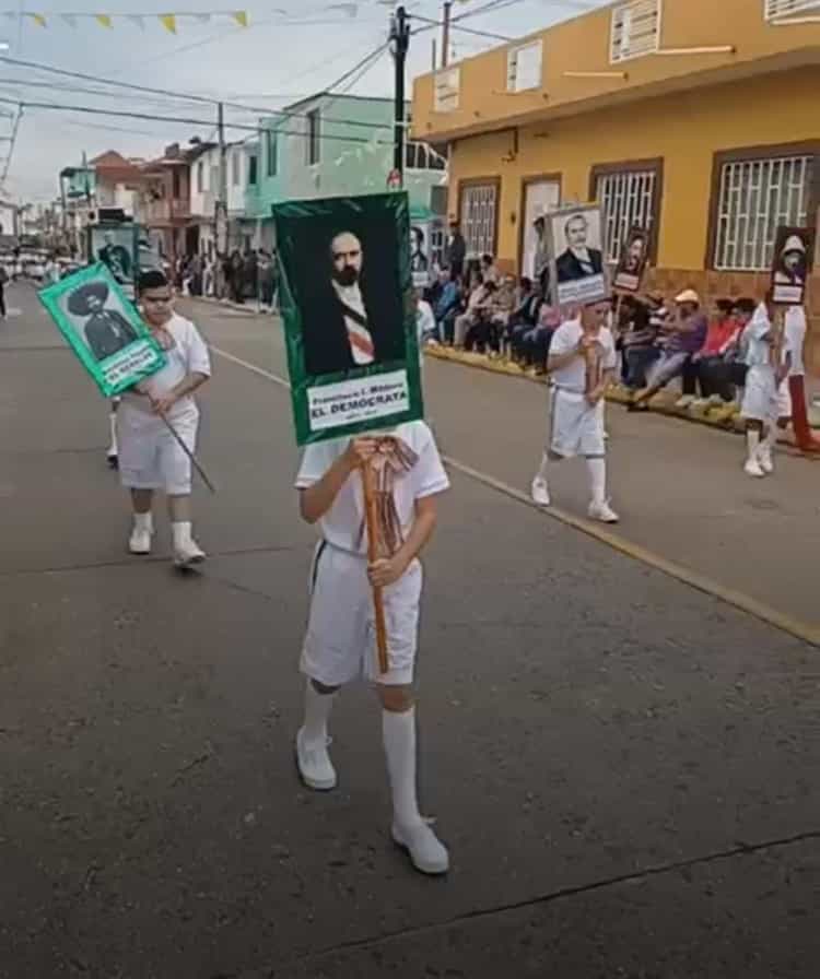 Realizan desfile en Alvarado por el 112 Aniversario de la Revolución Mexicana