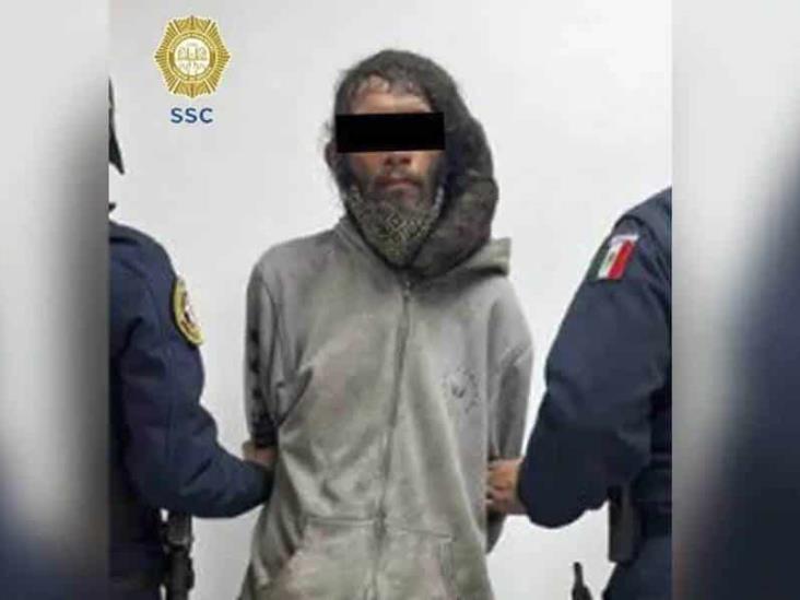 ¡De terror! En CDMX, detienen a sujeto que escondía el cuerpo de una mujer