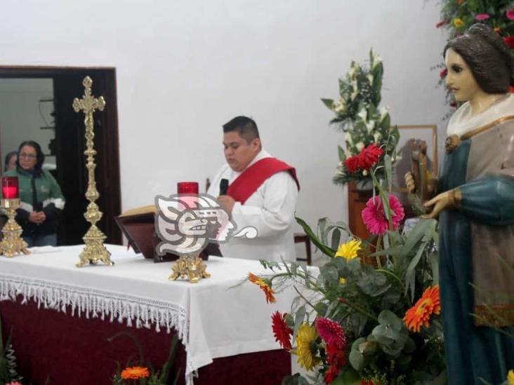 Músicos acuden a misa para celebrar a Santa Cecilia, en Misantla