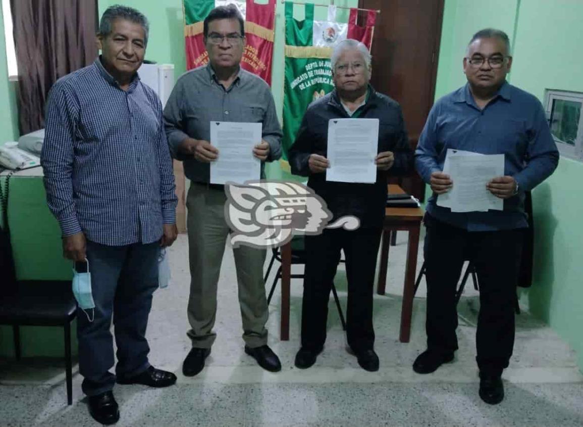 Firman pacto de civilidad durante la elección del departamento de jubilados de la Sección 11