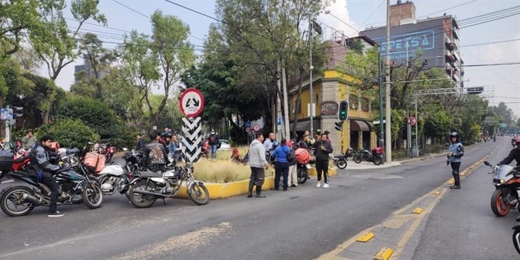 Protestan motociclistas de CDMX contra nuevo reglamento