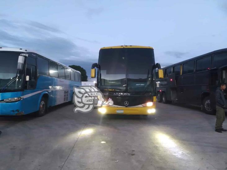 En el sur, rescatan a más de 300 migrantes que viajaban en 4 autobuses