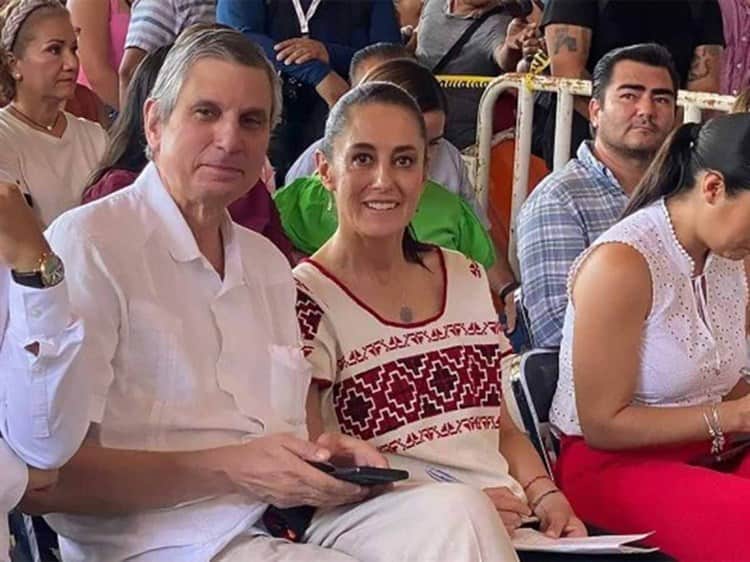 Anuncia Claudia Sheinbaum boda con José María Tarriba