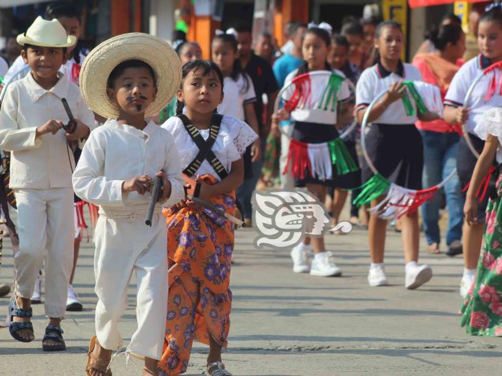 Más de tres mil estudiantes desfilarán en Agua Dulce