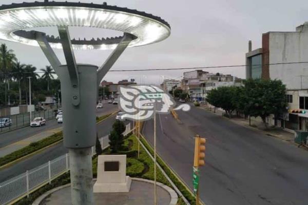 Tuxpan, a oscuras tras rescindir contrato con NL Technologies; gestionan luminarias
