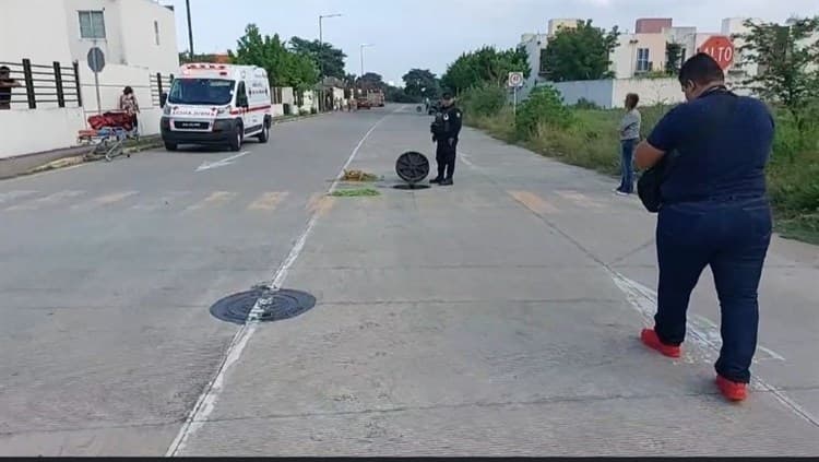 Localizan a hombre que se metió a una alcantarilla en colonia de Veracruz