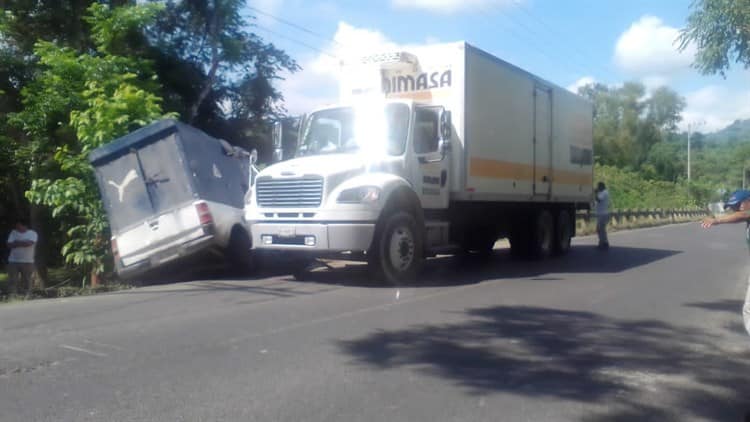 Reportan choque sobre la Misantla-Martínez de la Torre