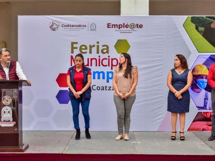 Gobierno de Coatzacoalcos y empresas impulsan fuentes de empleo