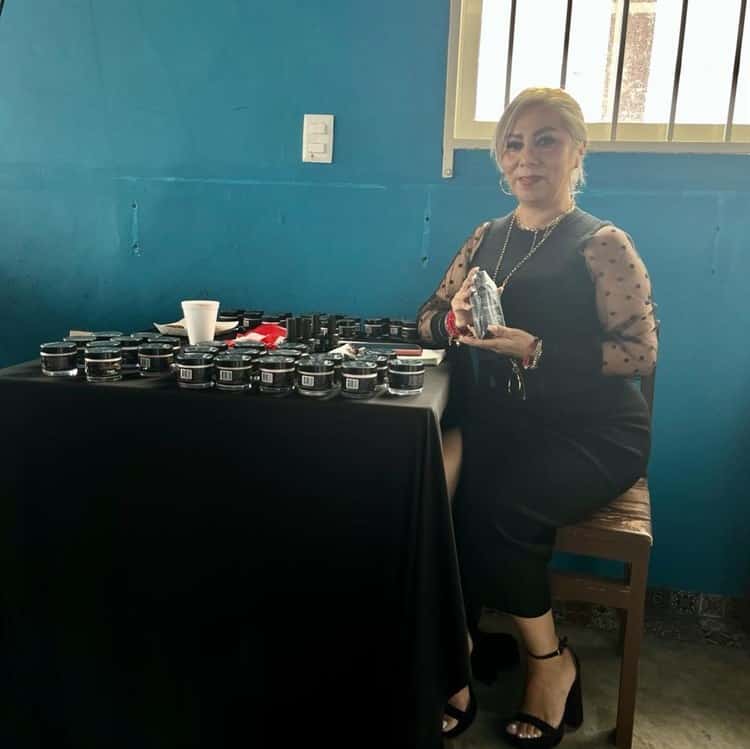 Capacitan a mujeres  en Taller de Técnicas Mixtas en Puente Moreno