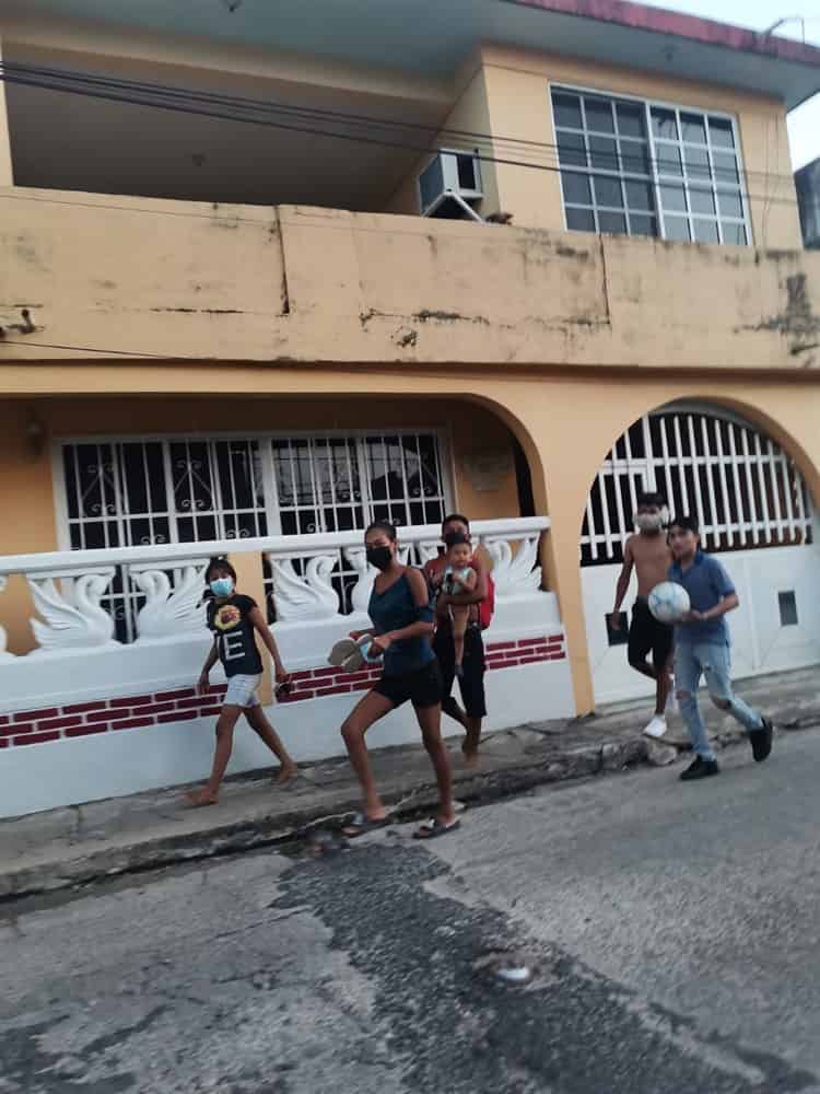 Intenso olor a amoniaco vuelve a evacuar familias en Nanchital