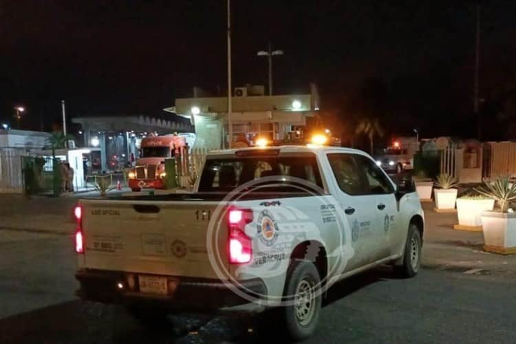 Explota pipa en instalaciones de Pemex en Poza Rica