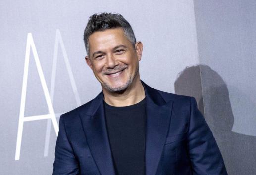 Alejandro Sanz se vuelve tendencia en redes por no saber hacer un hilo en twitter